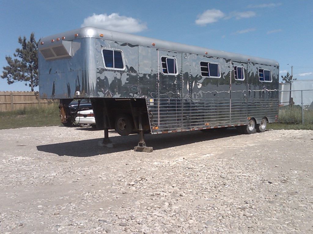 Bellamy horse transportation trailer